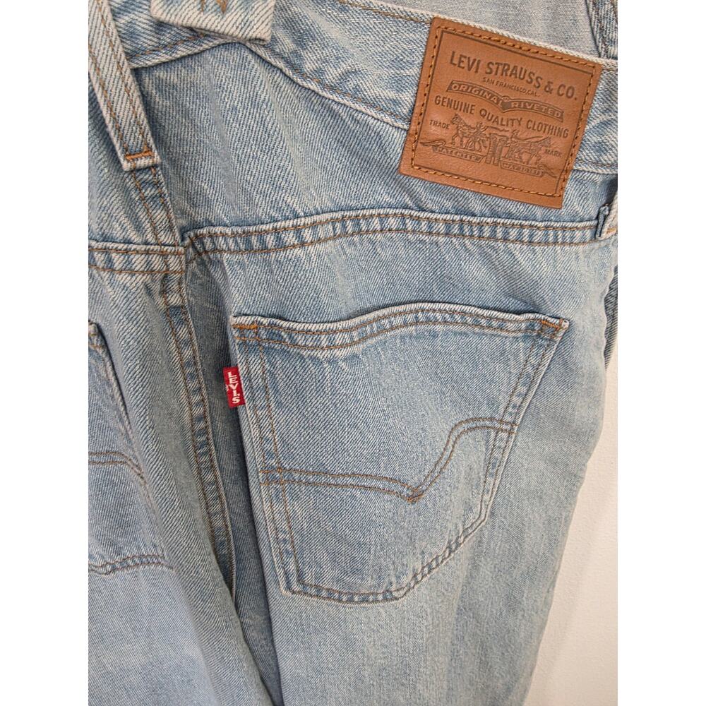 Levi's Women's Light Wash Bib Denim Overalls - Picture 4 of 6